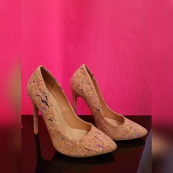 Corkscrew Pumps - Picture 7 of 8